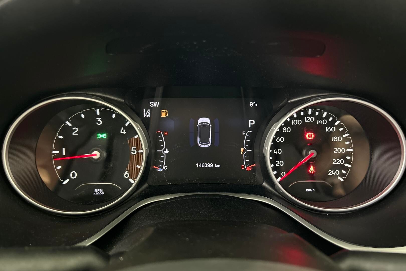 Jeep Compass iso kuva 15