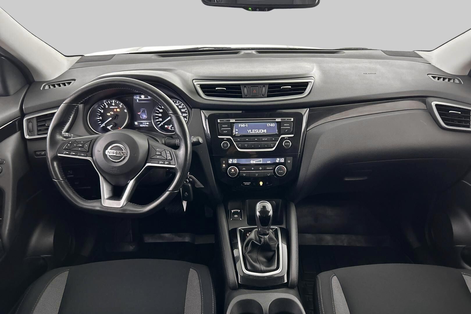 Nissan Qashqai iso kuva 10