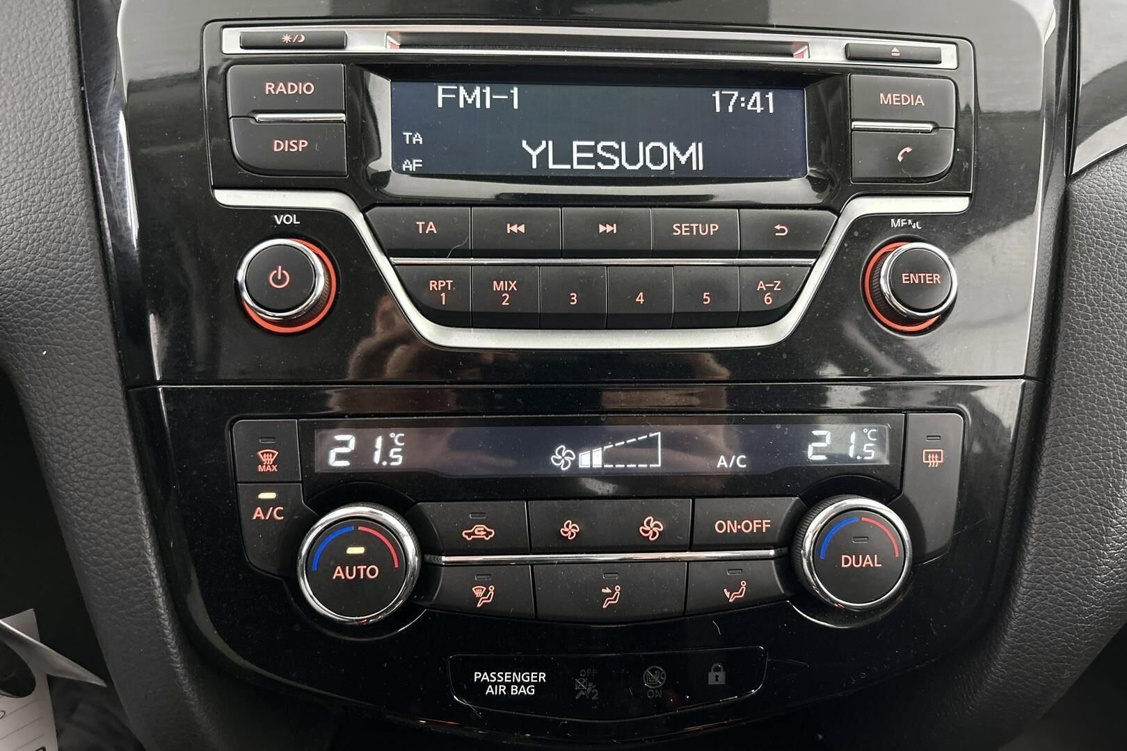 Nissan Qashqai iso kuva 15