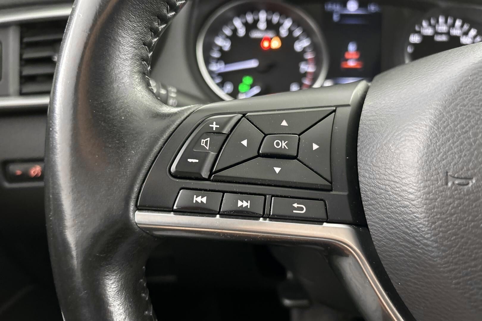 Nissan Qashqai iso kuva 18