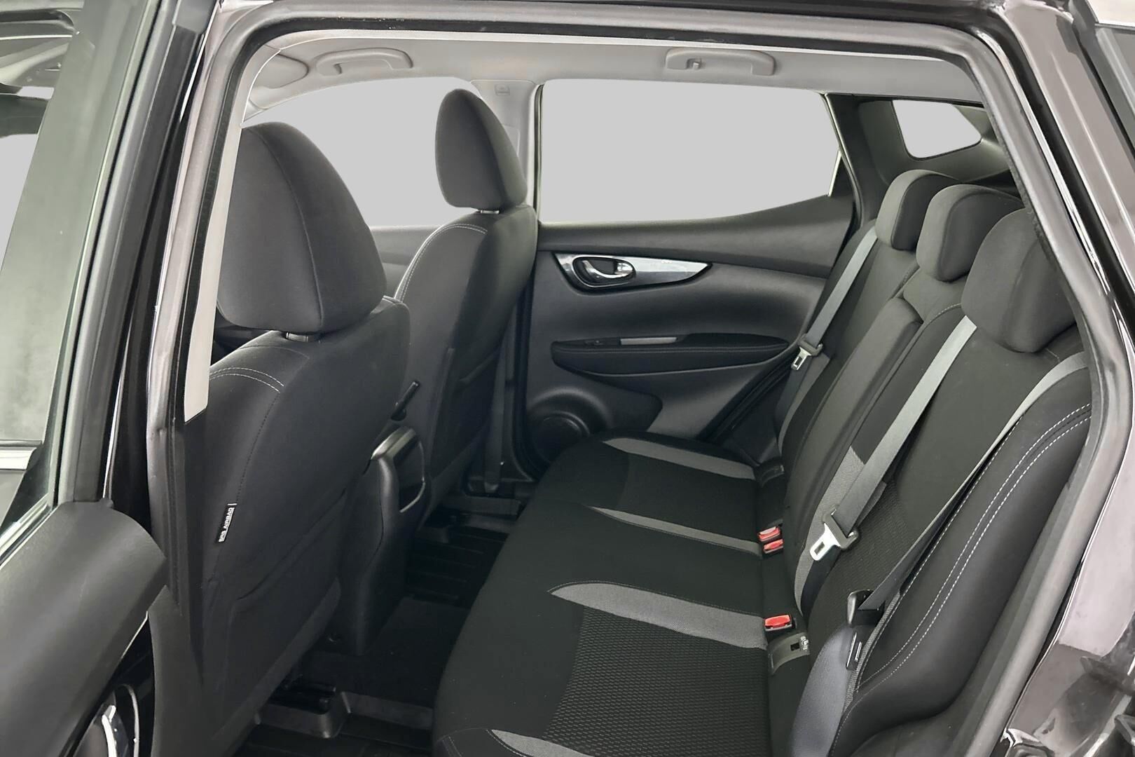 Nissan Qashqai iso kuva 9