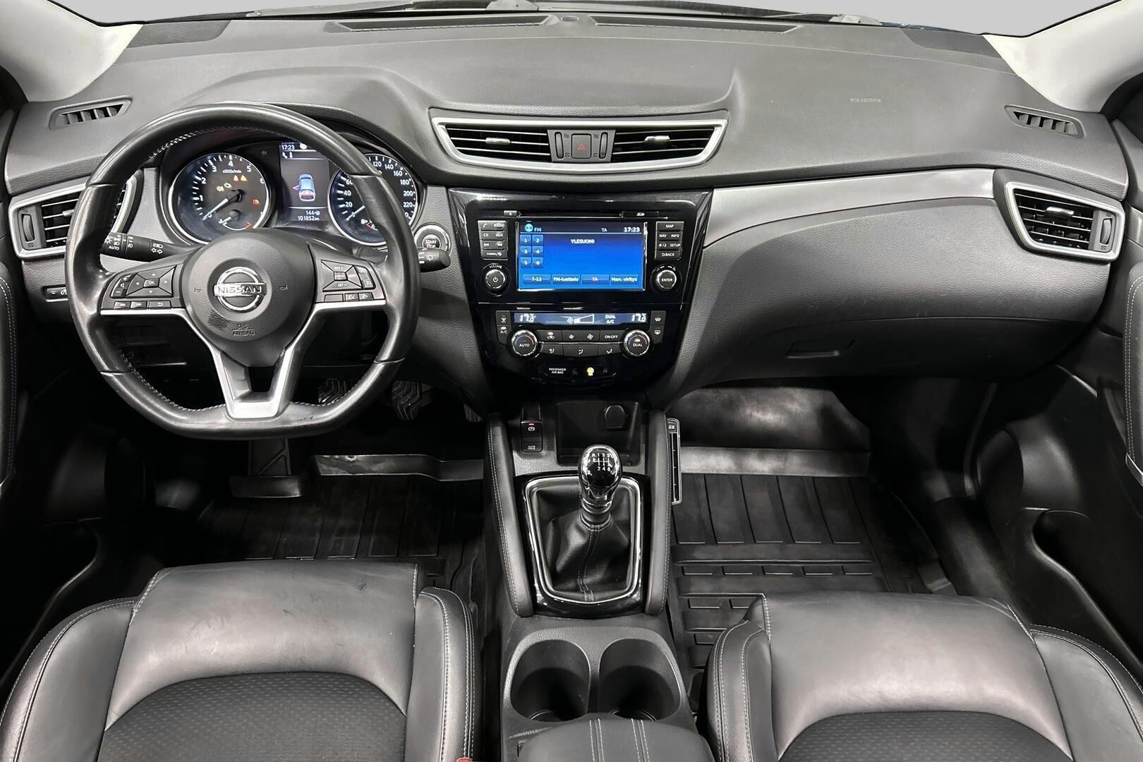 Nissan Qashqai iso kuva 11