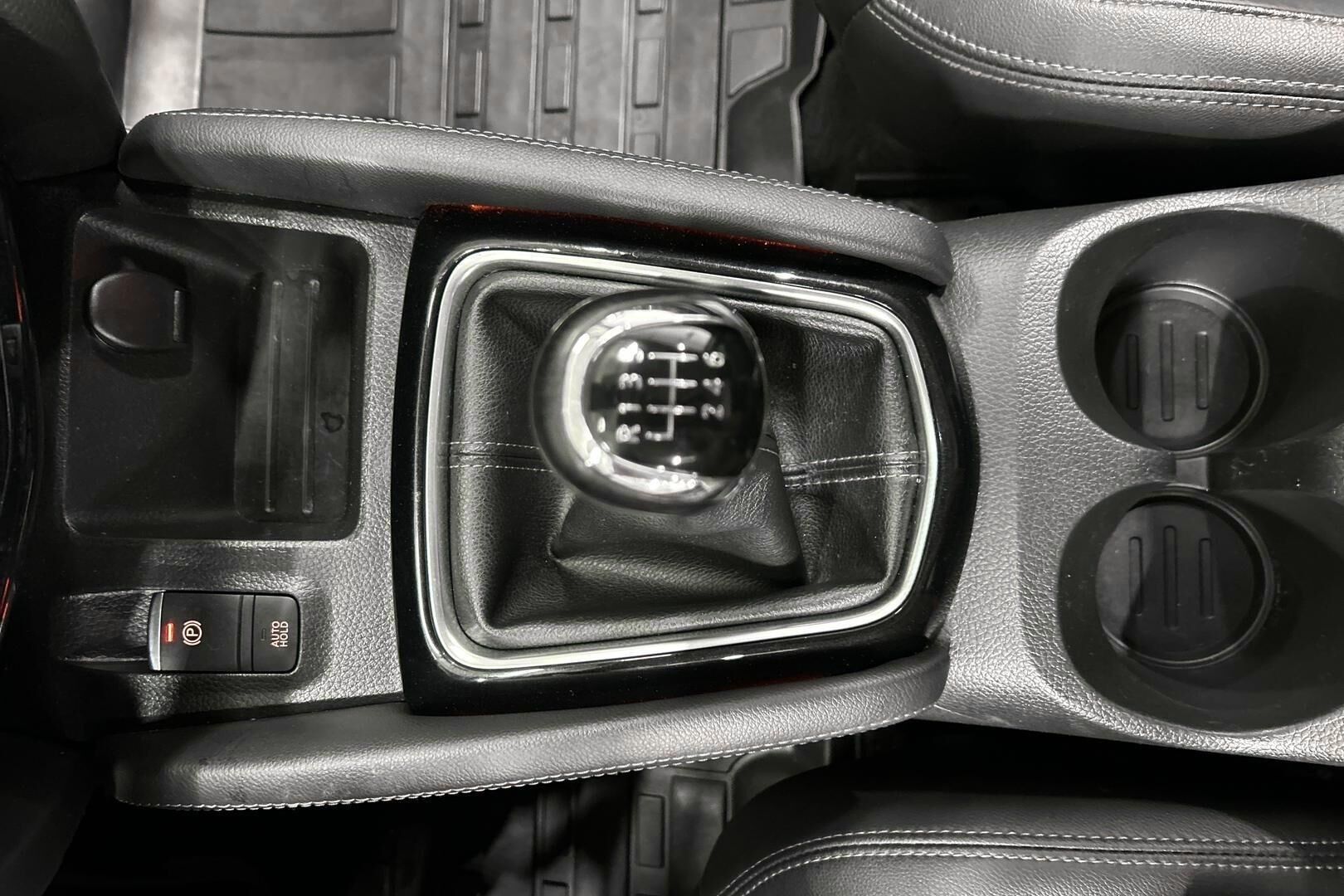 Nissan Qashqai iso kuva 15