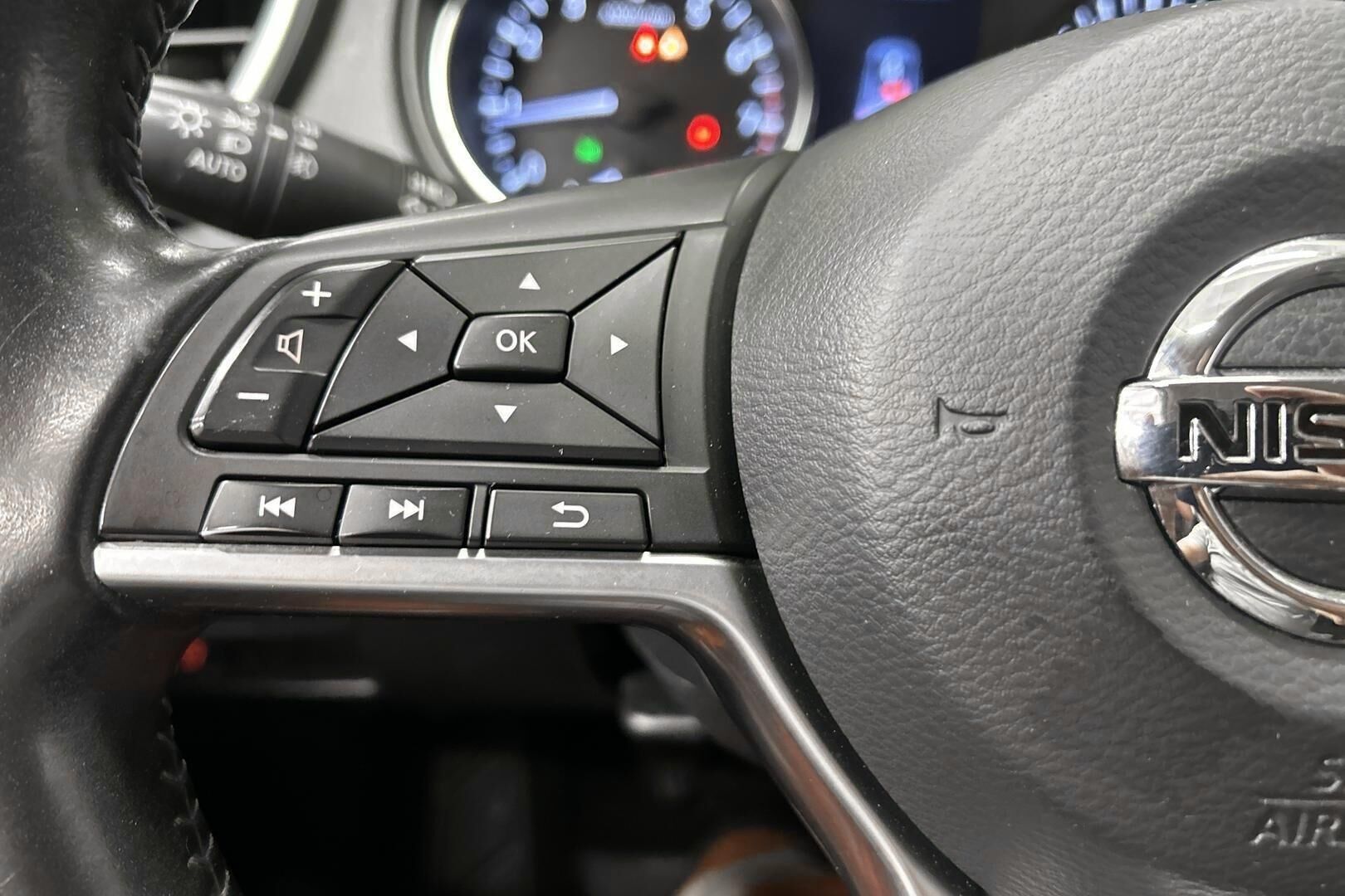 Nissan Qashqai iso kuva 17