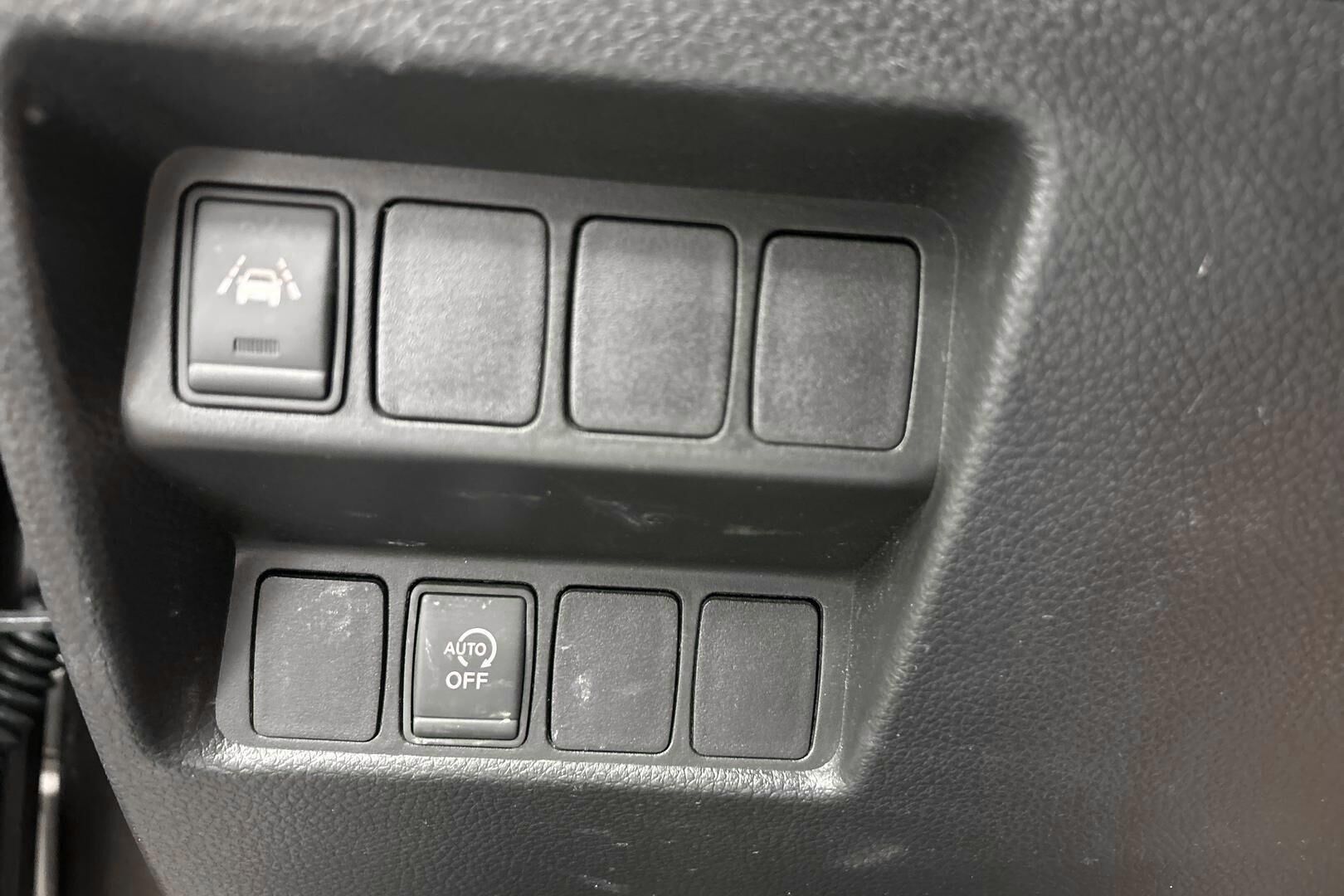 Nissan Qashqai iso kuva 18