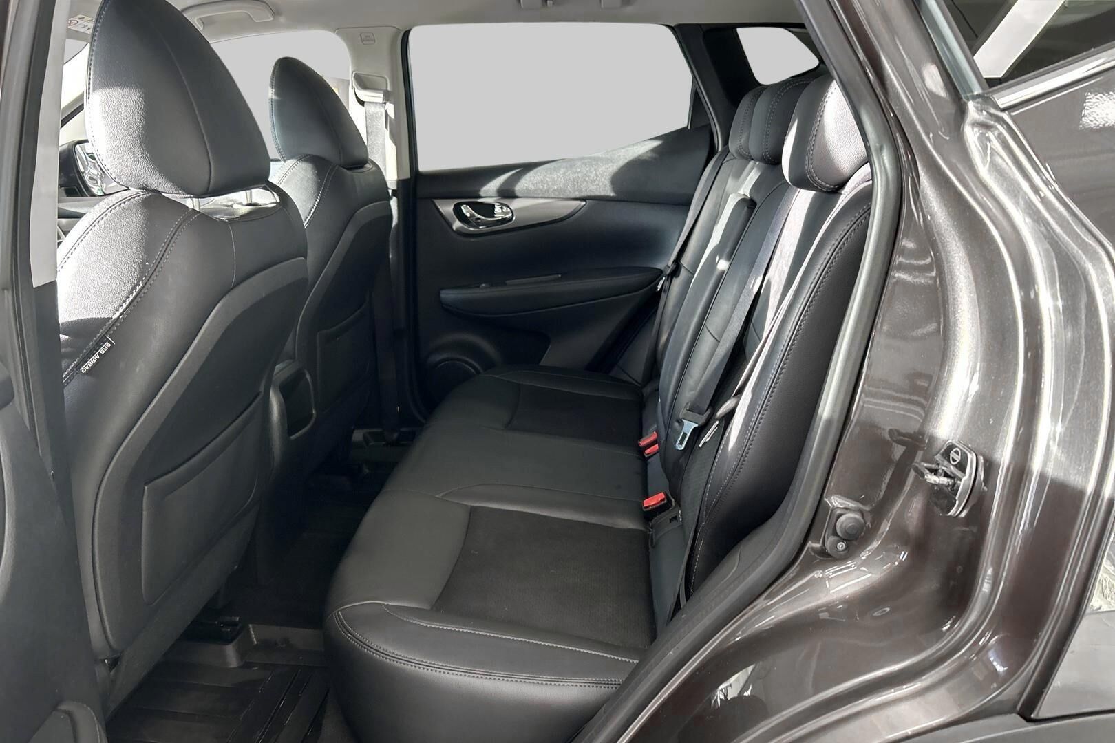 Nissan Qashqai iso kuva 10