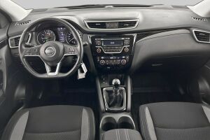 Nissan Qashqai esikatselu 11