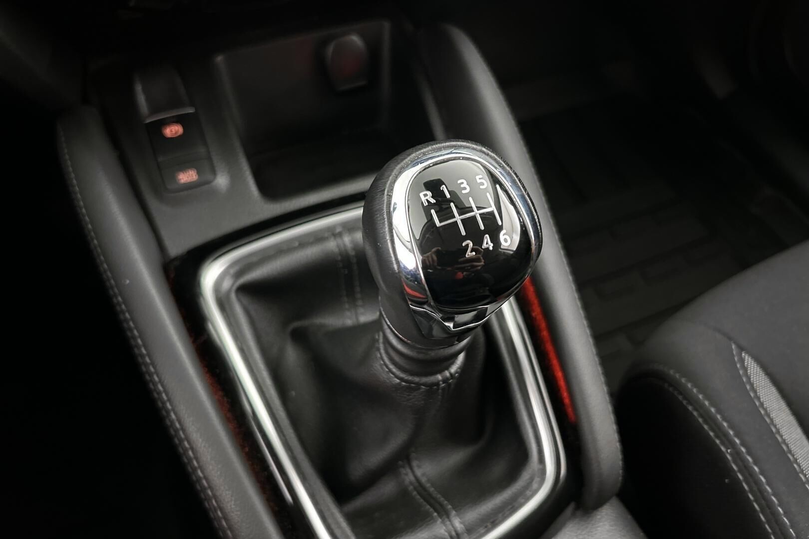 Nissan Qashqai iso kuva 19