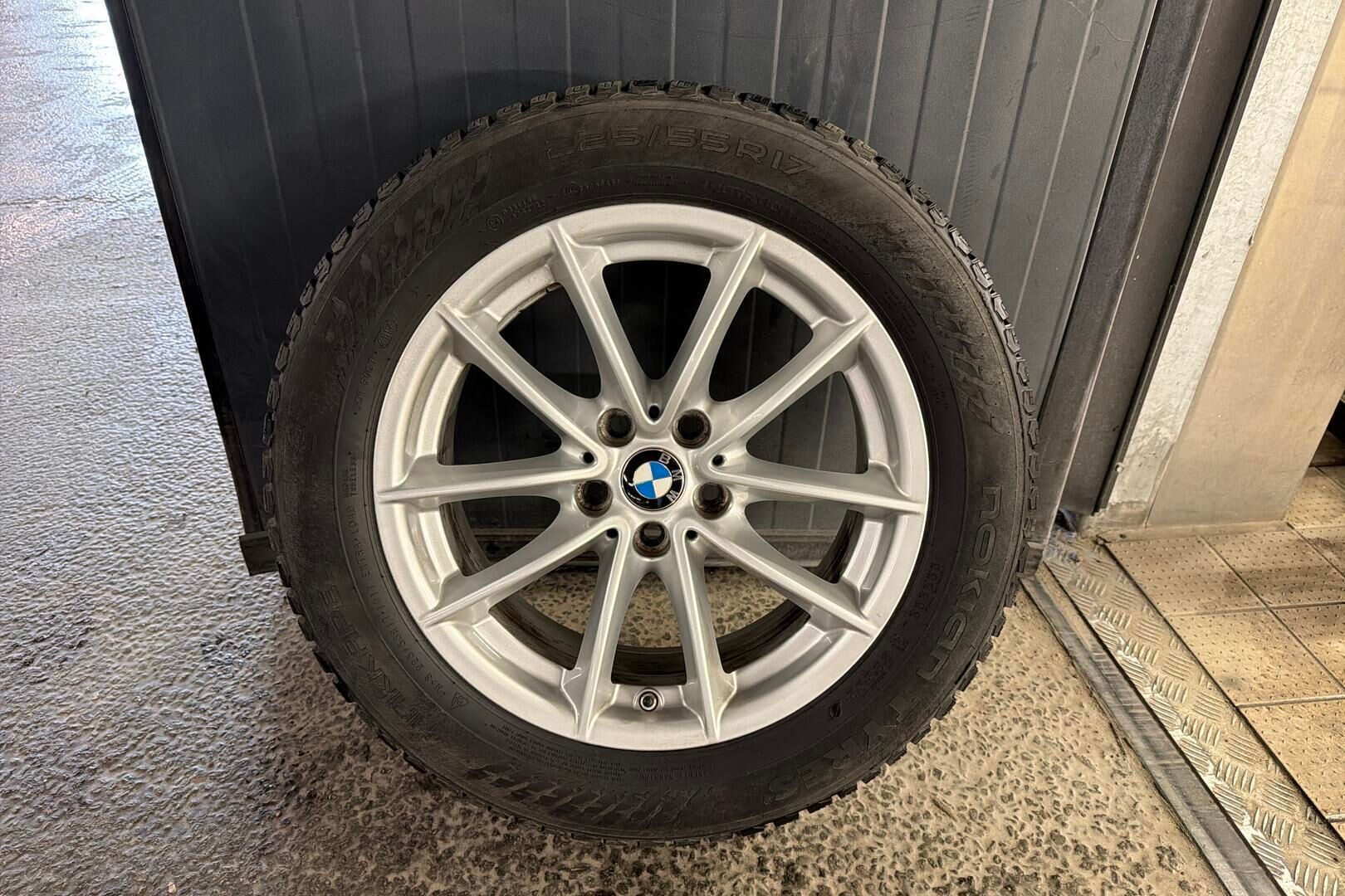 BMW 5-sarja iso kuva 8