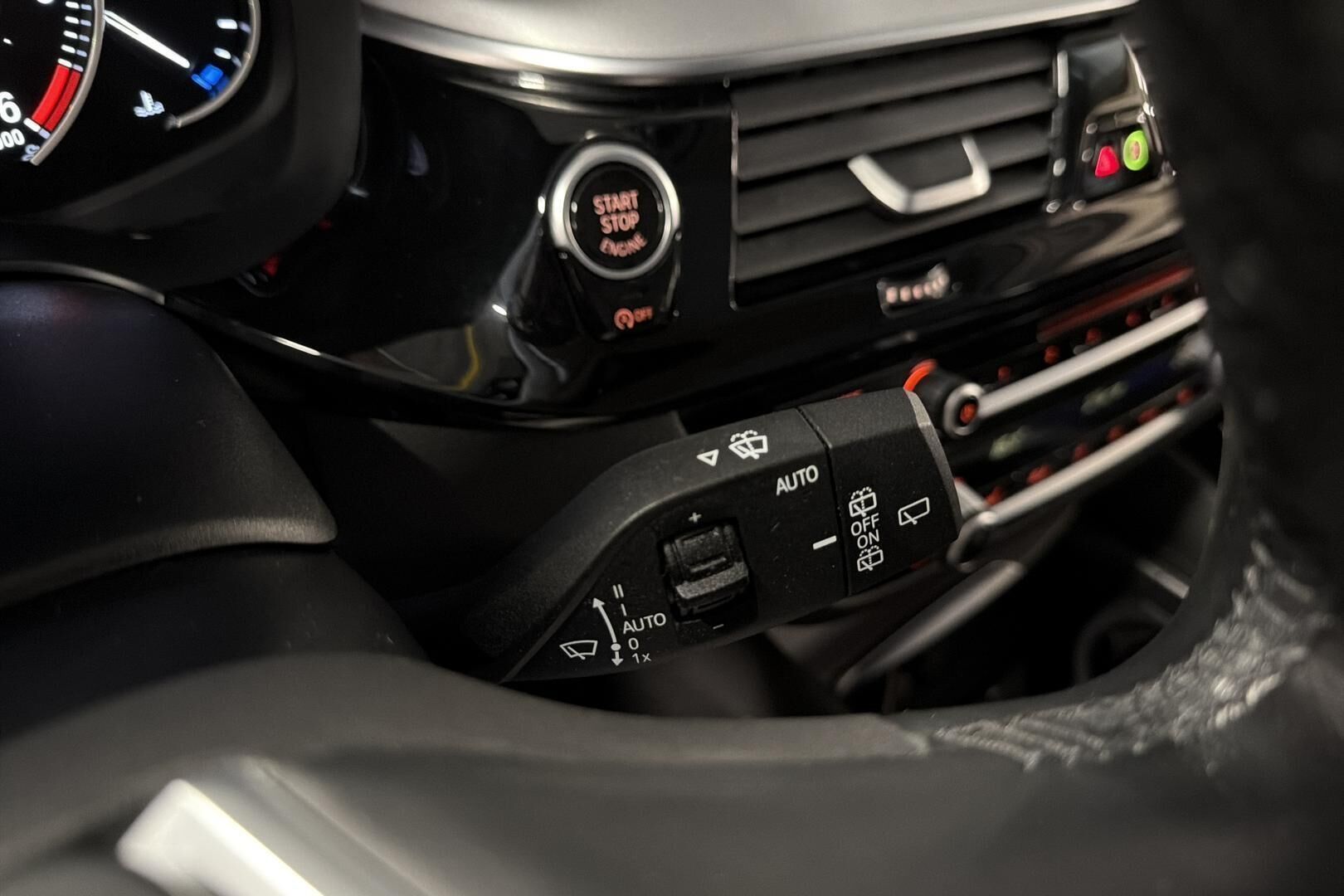 BMW 5-sarja iso kuva 13