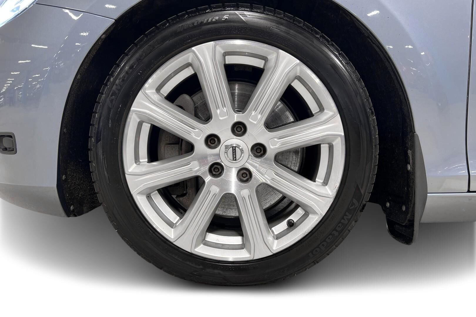Volvo V40 iso kuva 12