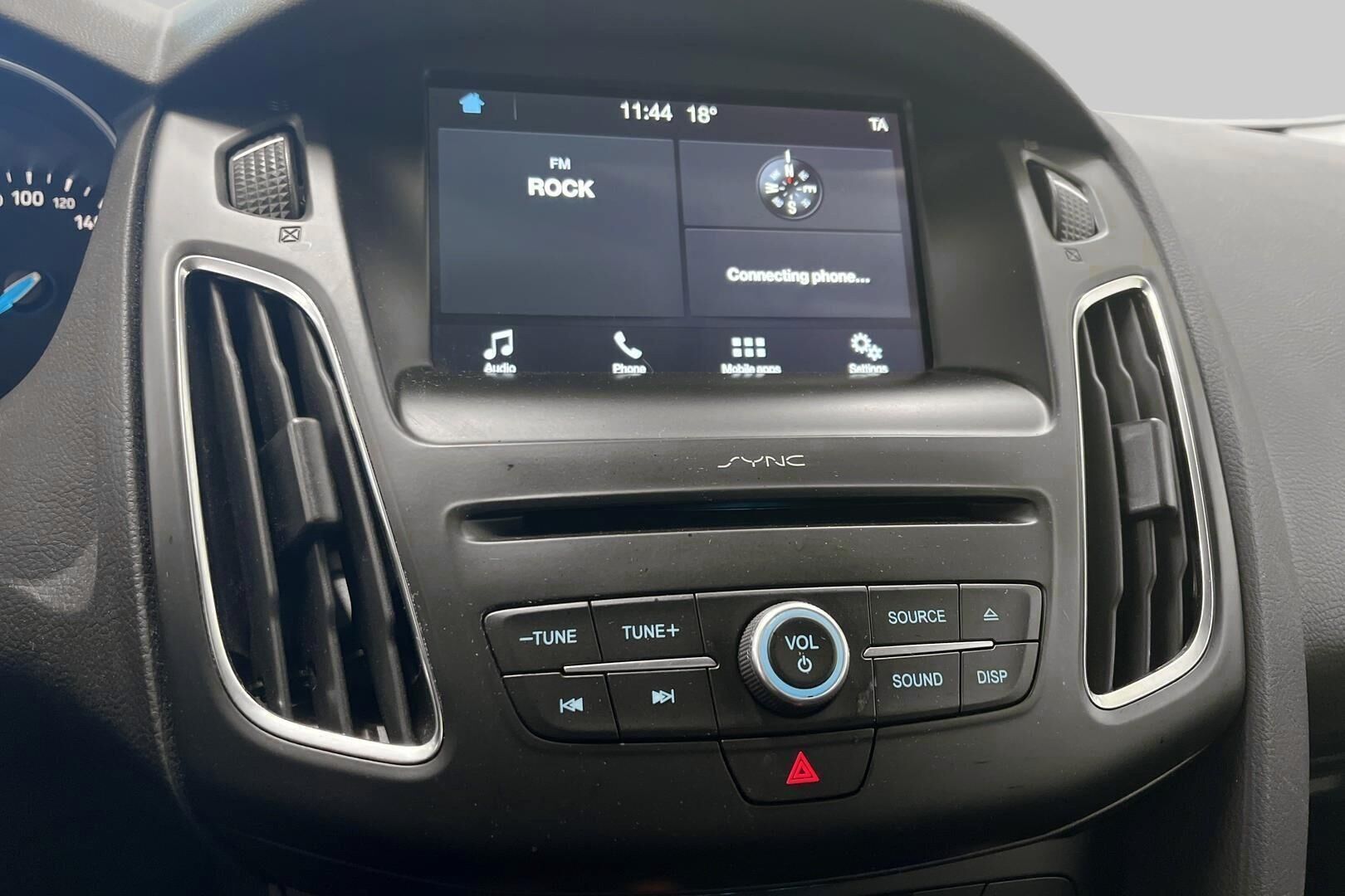 Ford Focus iso kuva 15