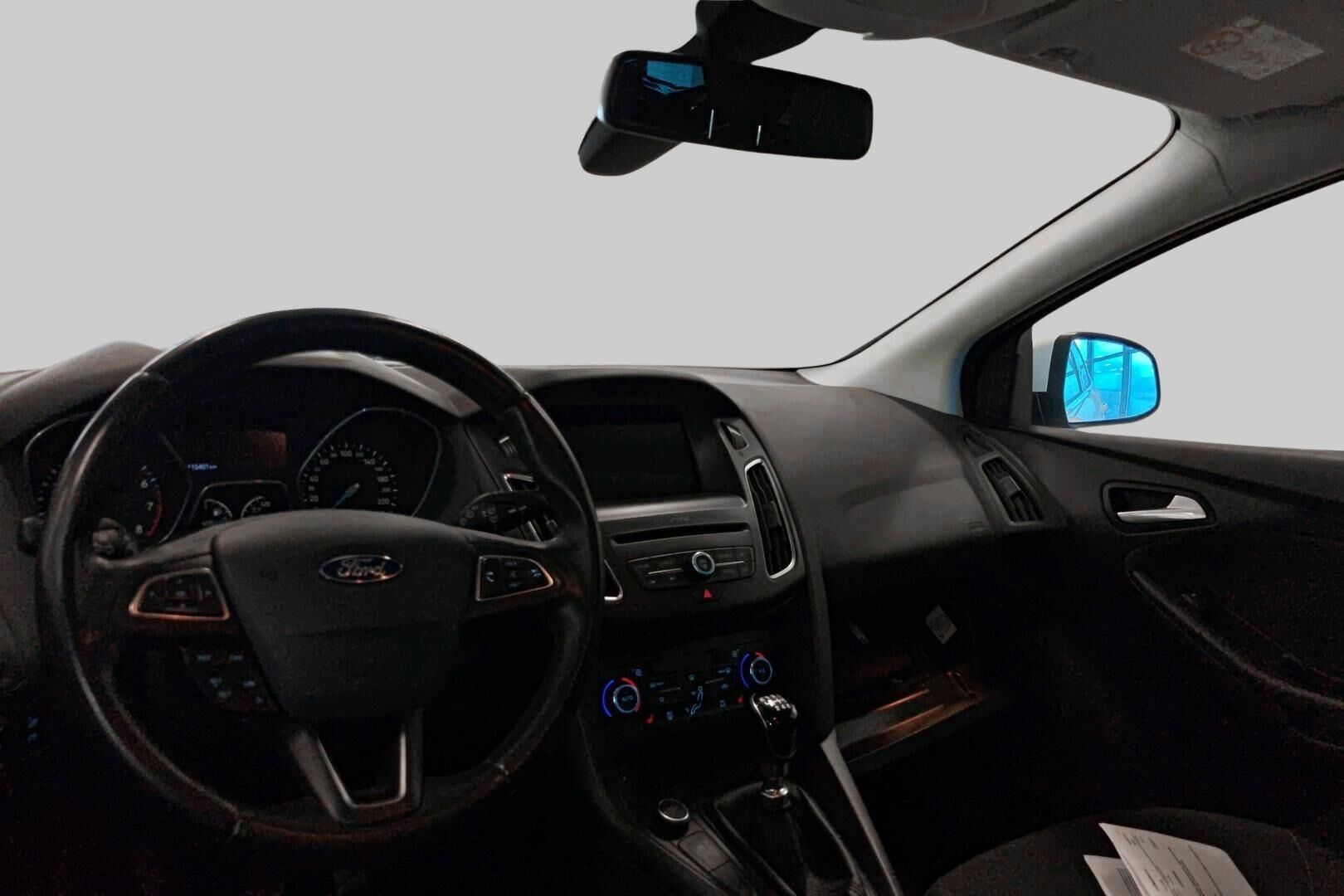 Ford Focus iso kuva 2