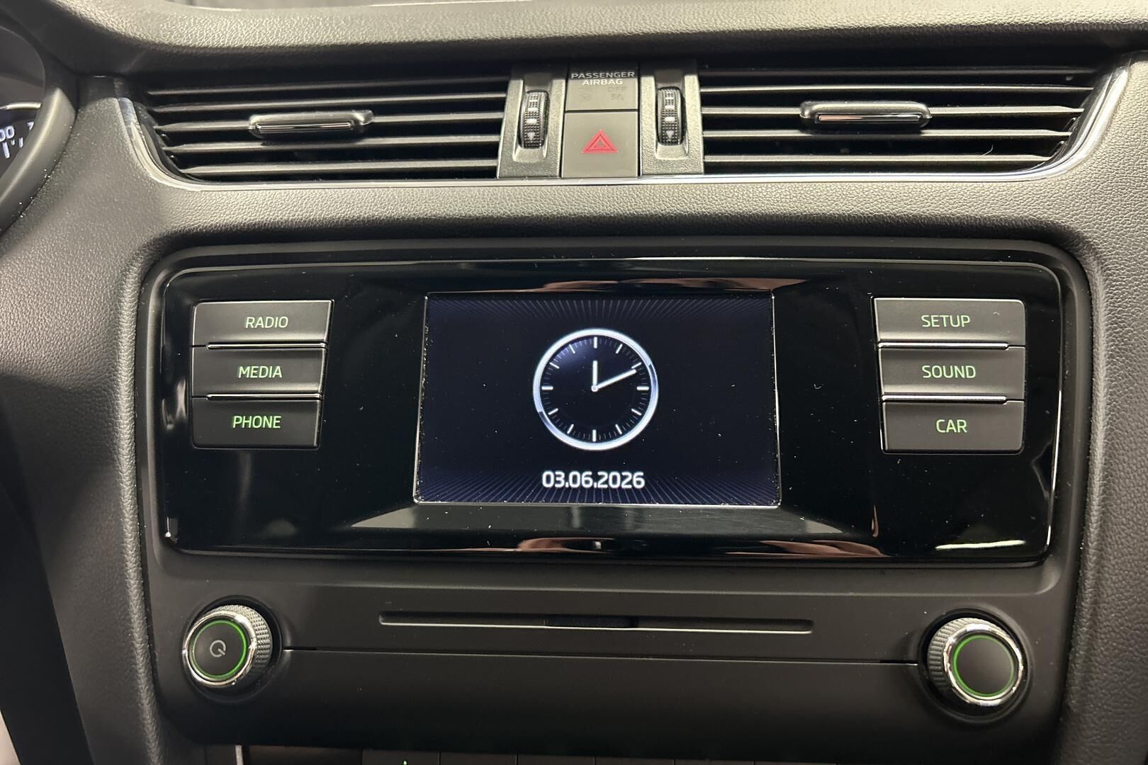 Skoda Octavia iso kuva 22