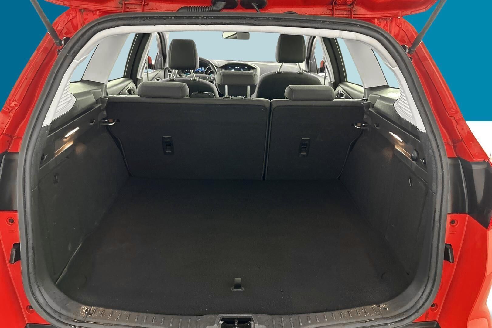 Ford Focus iso kuva 10