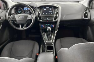 Ford Focus esikatselu 11