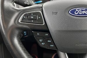 Ford Focus esikatselu 16