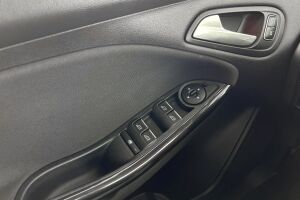 Ford Focus esikatselu 20