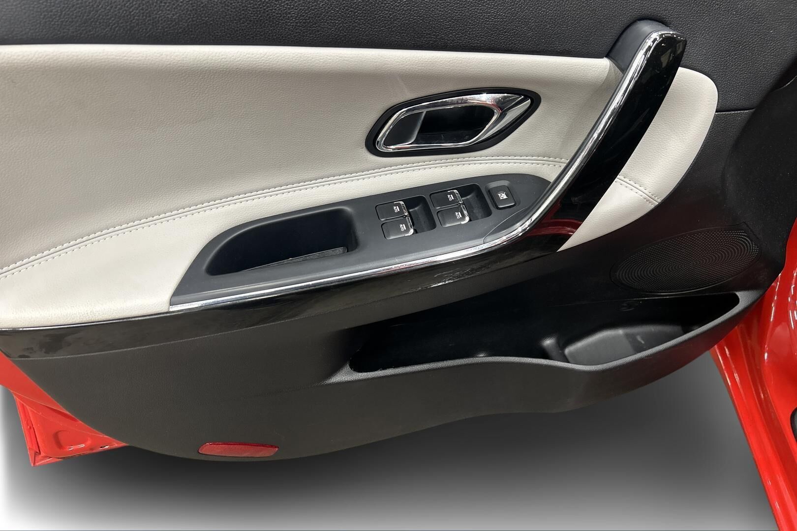 Kia cee'd iso kuva 14