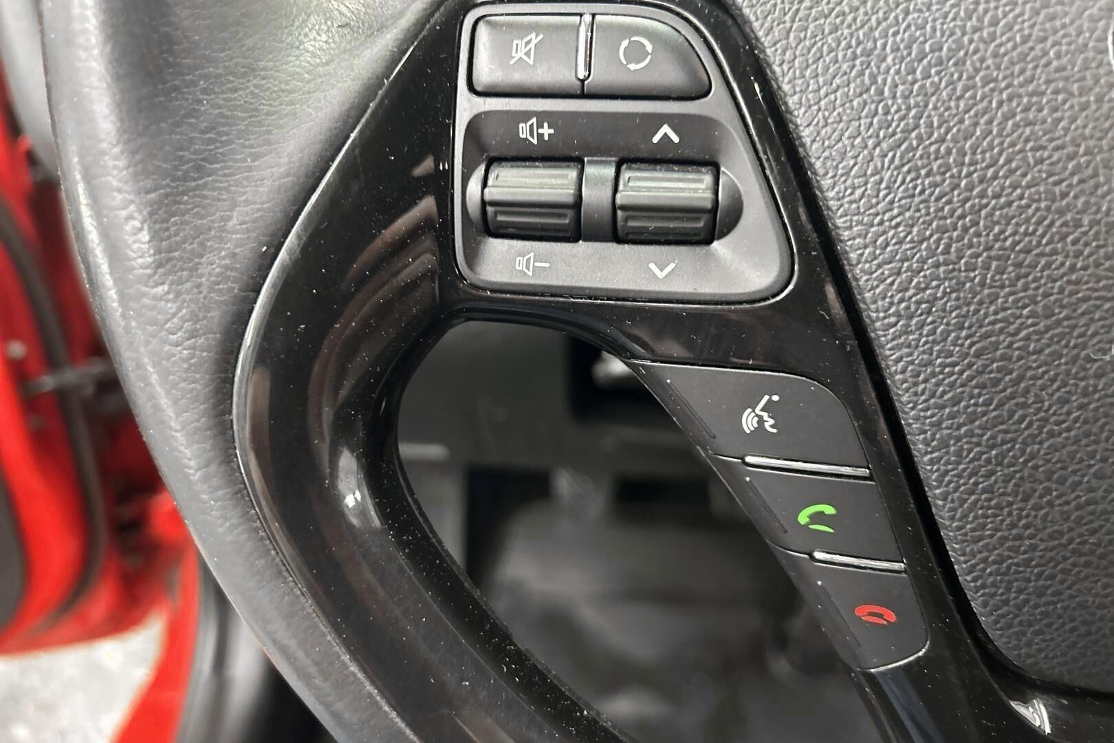Kia cee'd iso kuva 16
