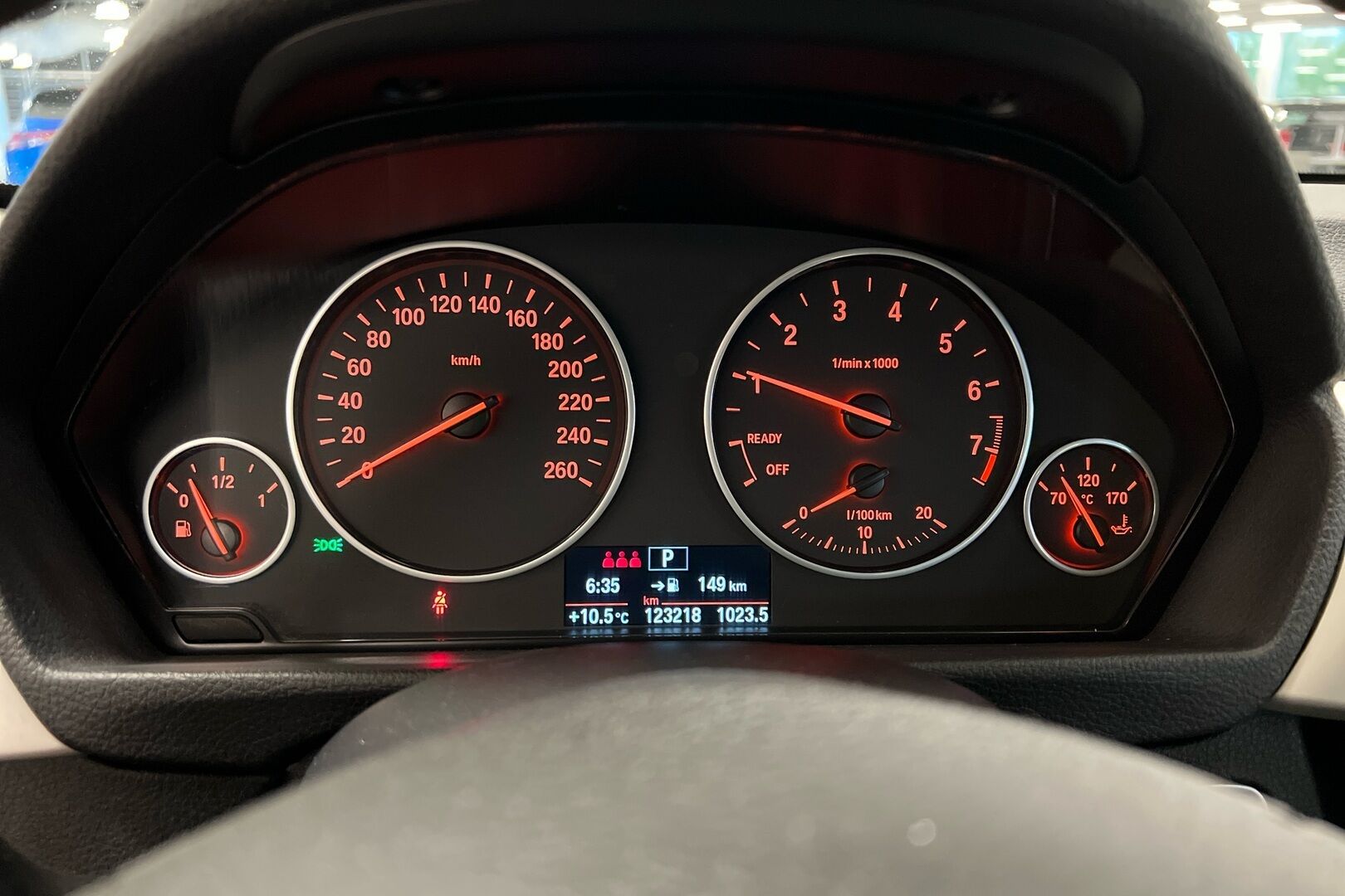 BMW 3-sarja iso kuva 11