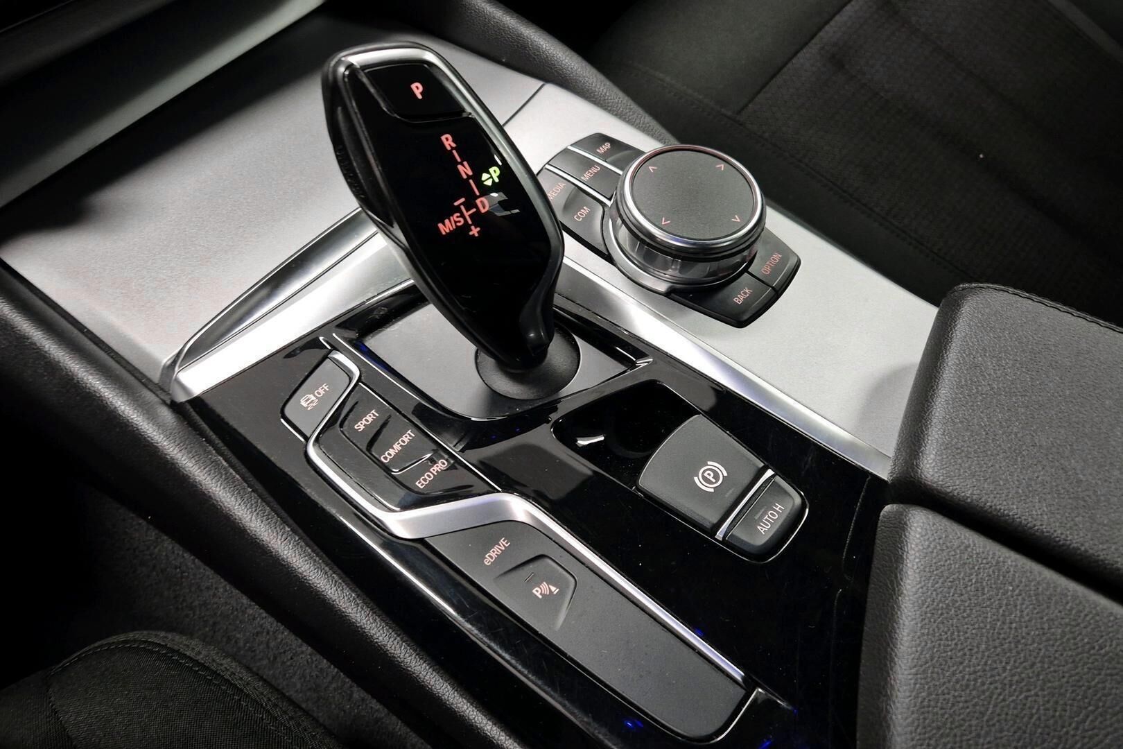 BMW 5-sarja iso kuva 17