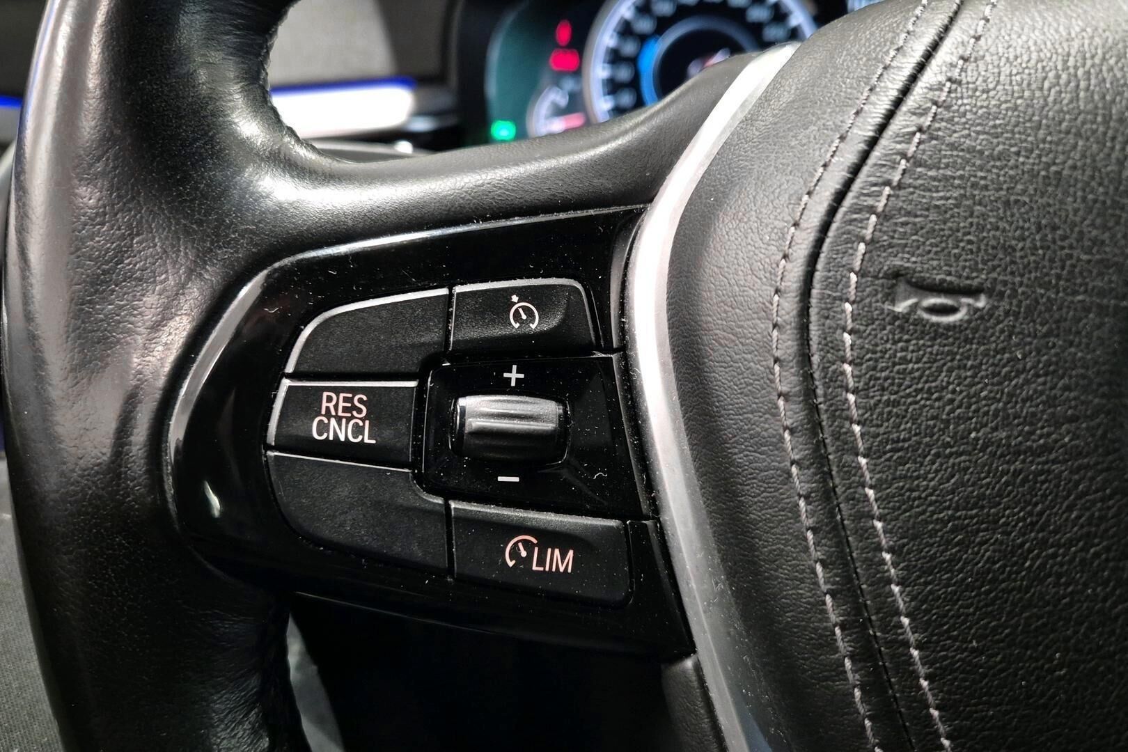 BMW 5-sarja iso kuva 19