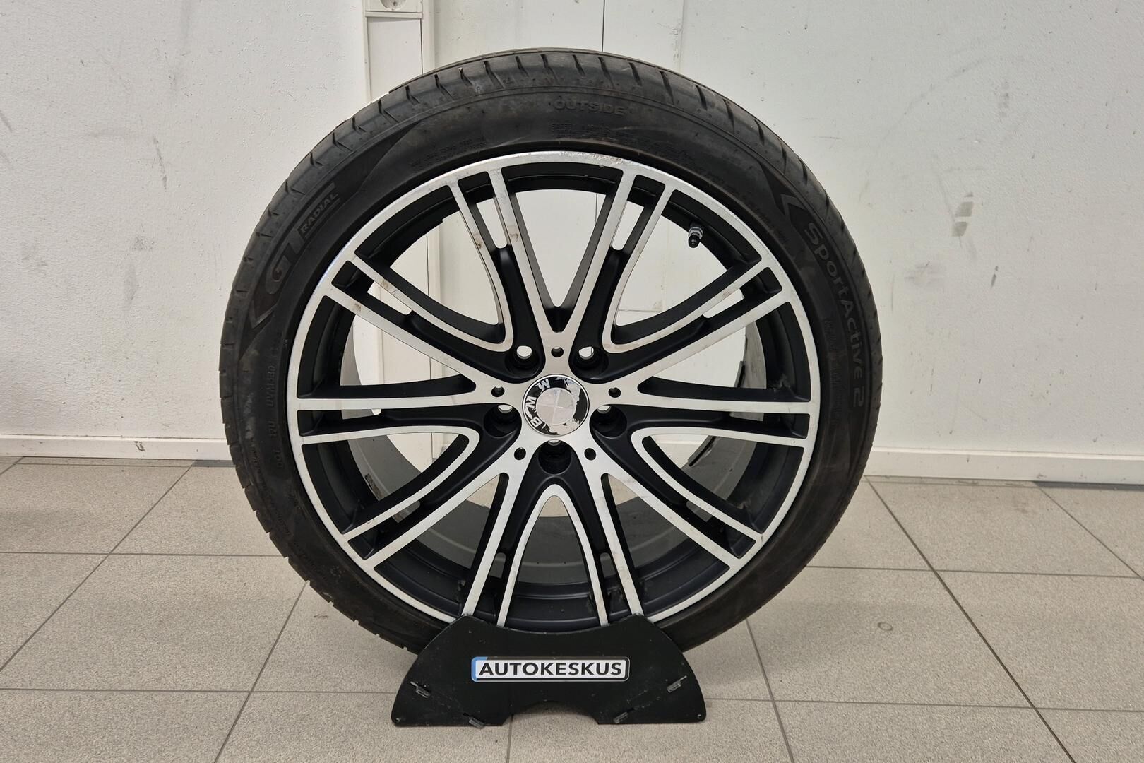 BMW 5-sarja iso kuva 23