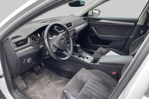 Skoda Superb esikatselu 2