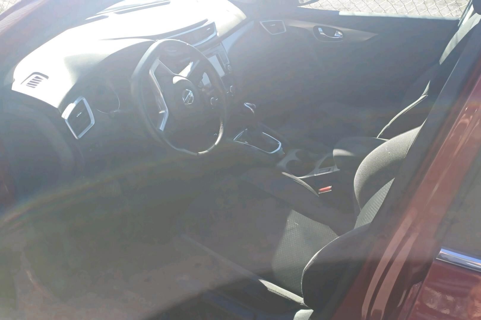 Nissan Qashqai iso kuva 2