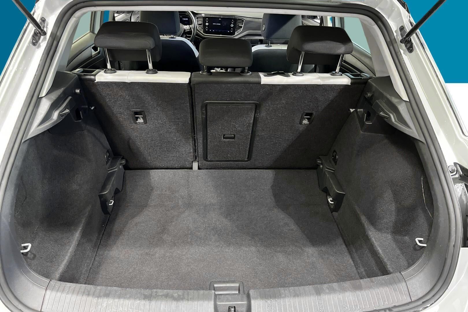 Volkswagen T-Roc iso kuva 22