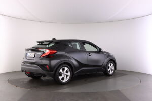 Toyota C-HR esikatselu 8