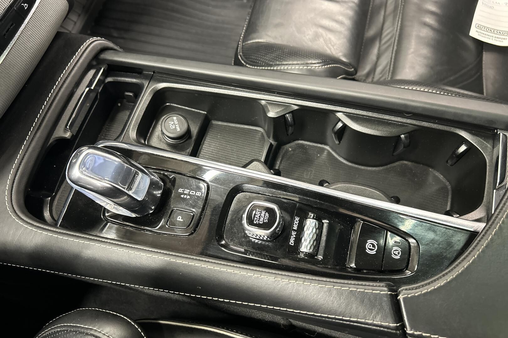 Volvo XC90 iso kuva 20