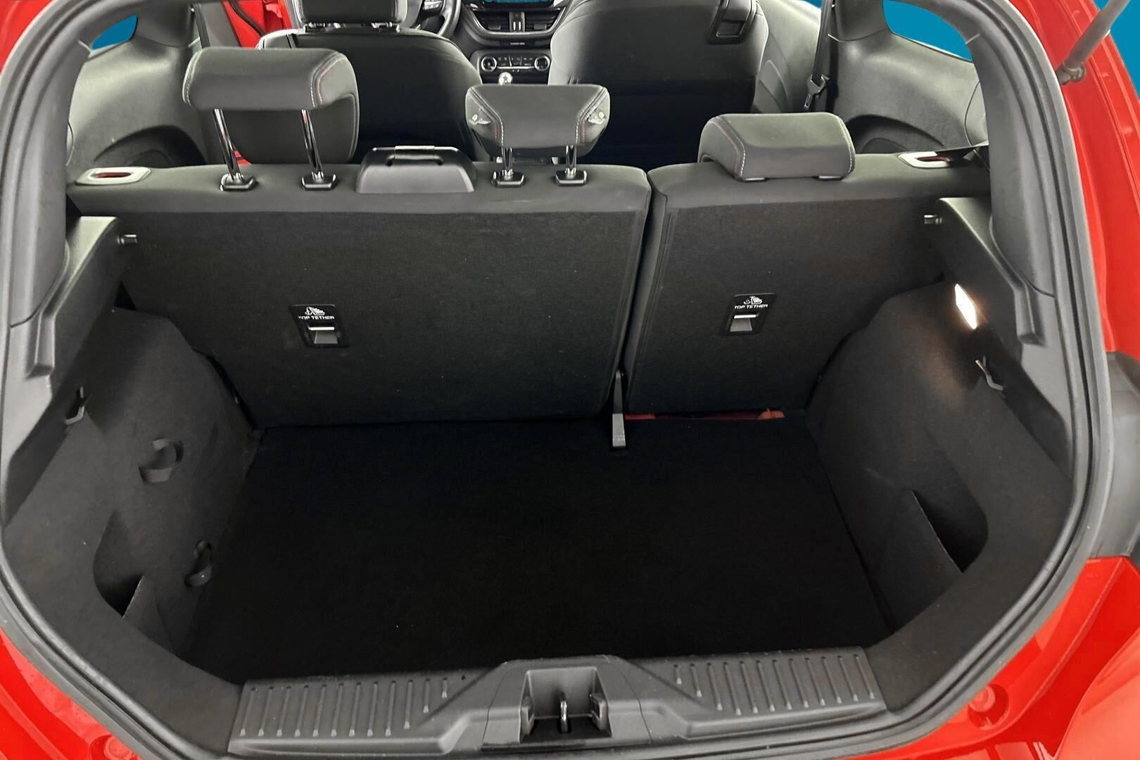 Ford Fiesta iso kuva 11