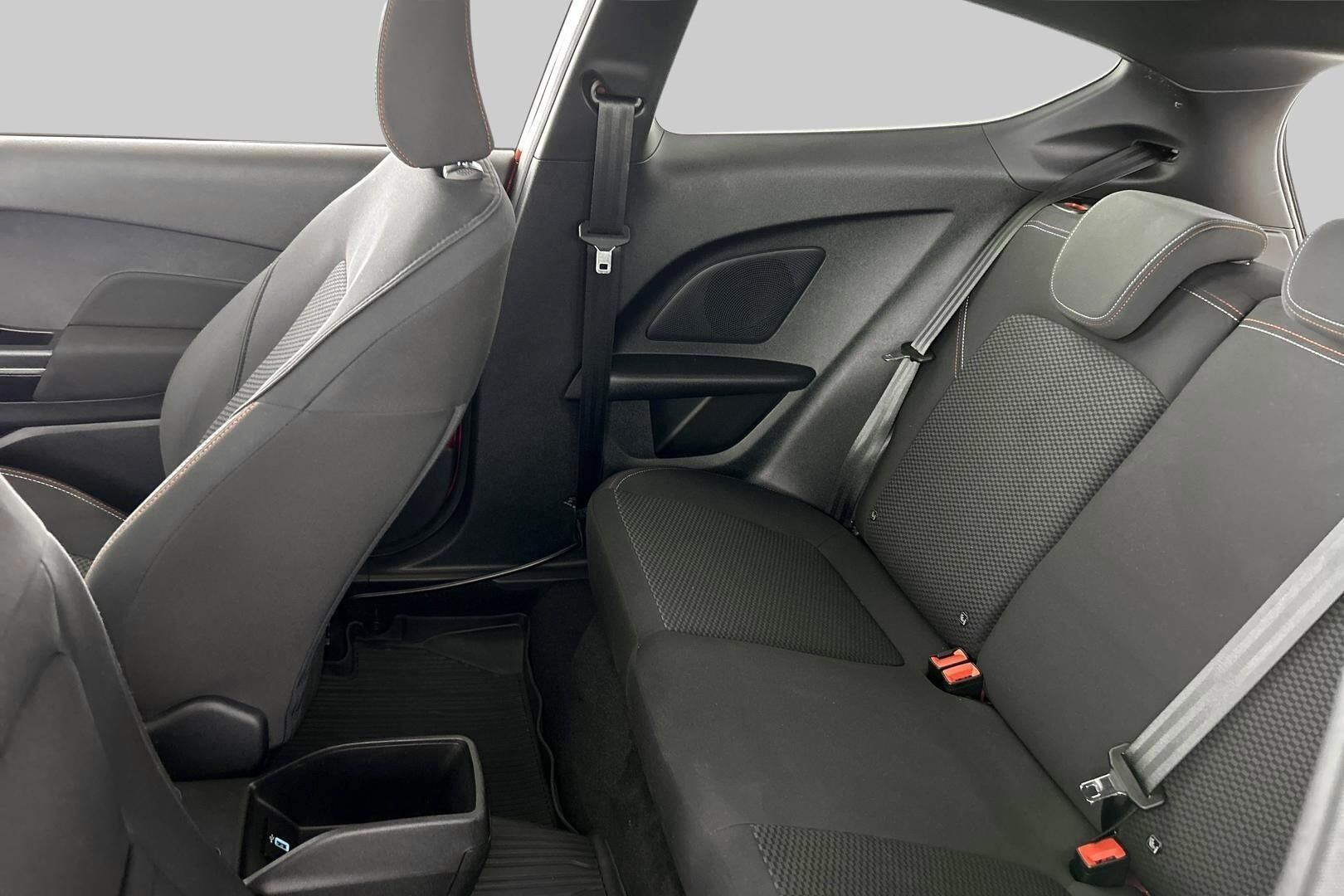 Ford Fiesta iso kuva 9