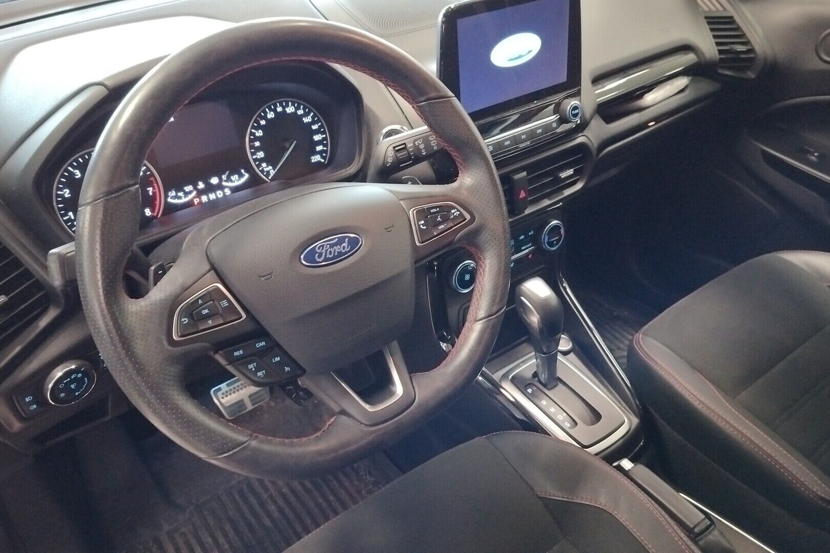 Ford Ecosport iso kuva 2
