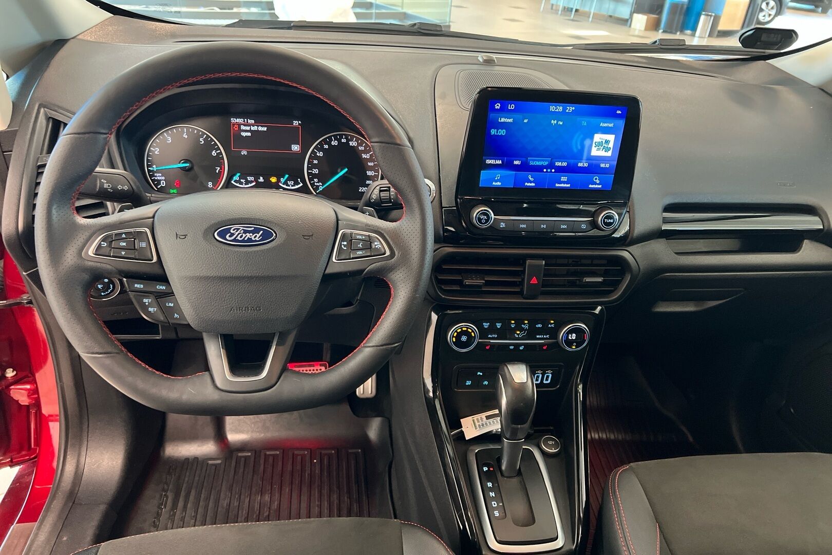 Ford Ecosport iso kuva 21