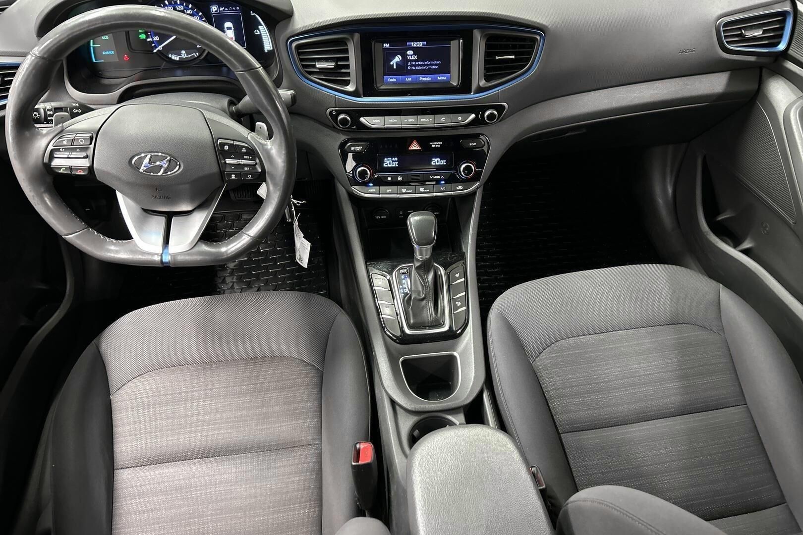 Hyundai IONIQ hybrid iso kuva 11