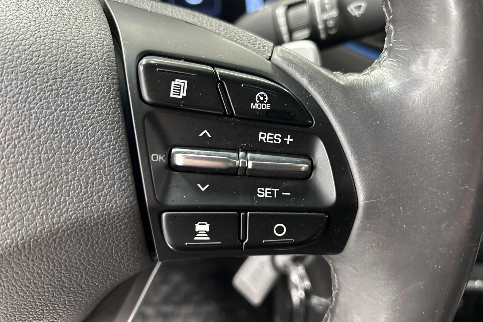 Hyundai IONIQ hybrid iso kuva 16