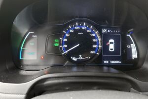 Hyundai IONIQ hybrid esikatselu 17