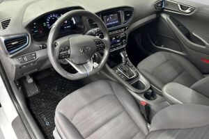 Hyundai IONIQ hybrid esikatselu 9