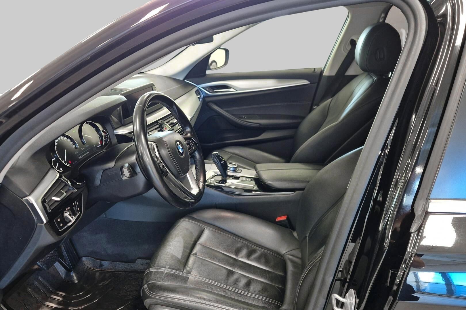 BMW 5-sarja iso kuva 17