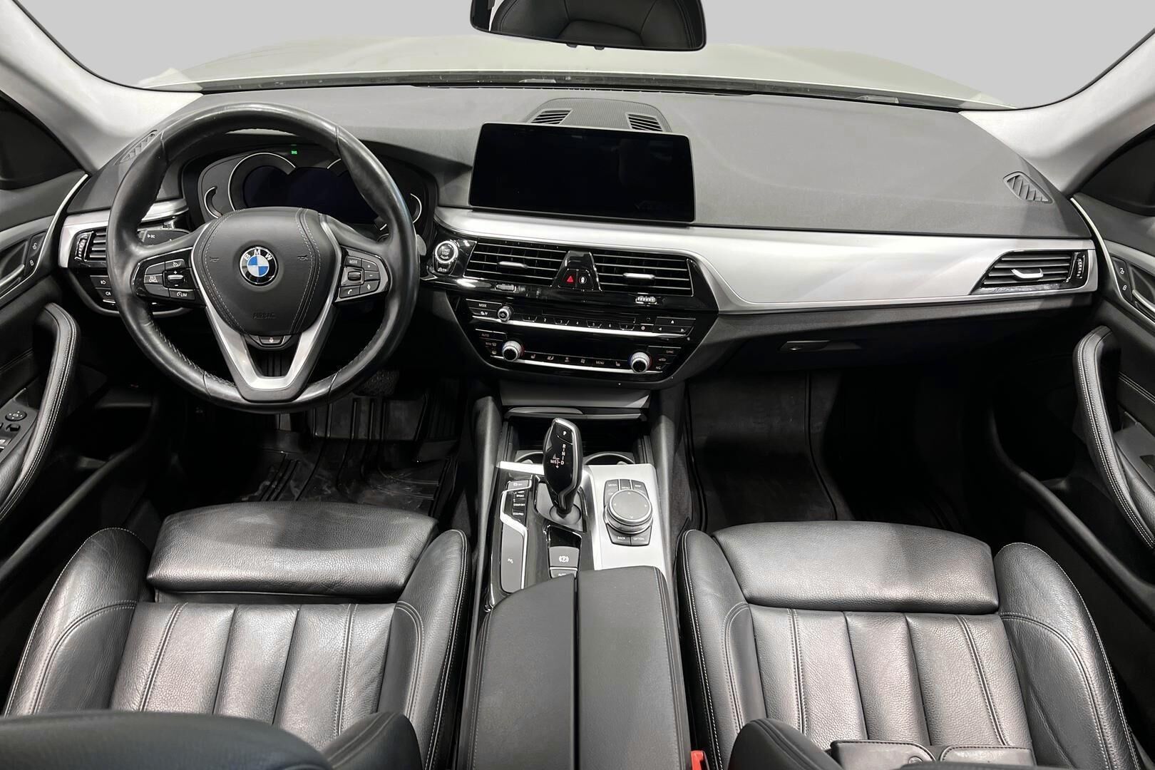 BMW 5-sarja iso kuva 11