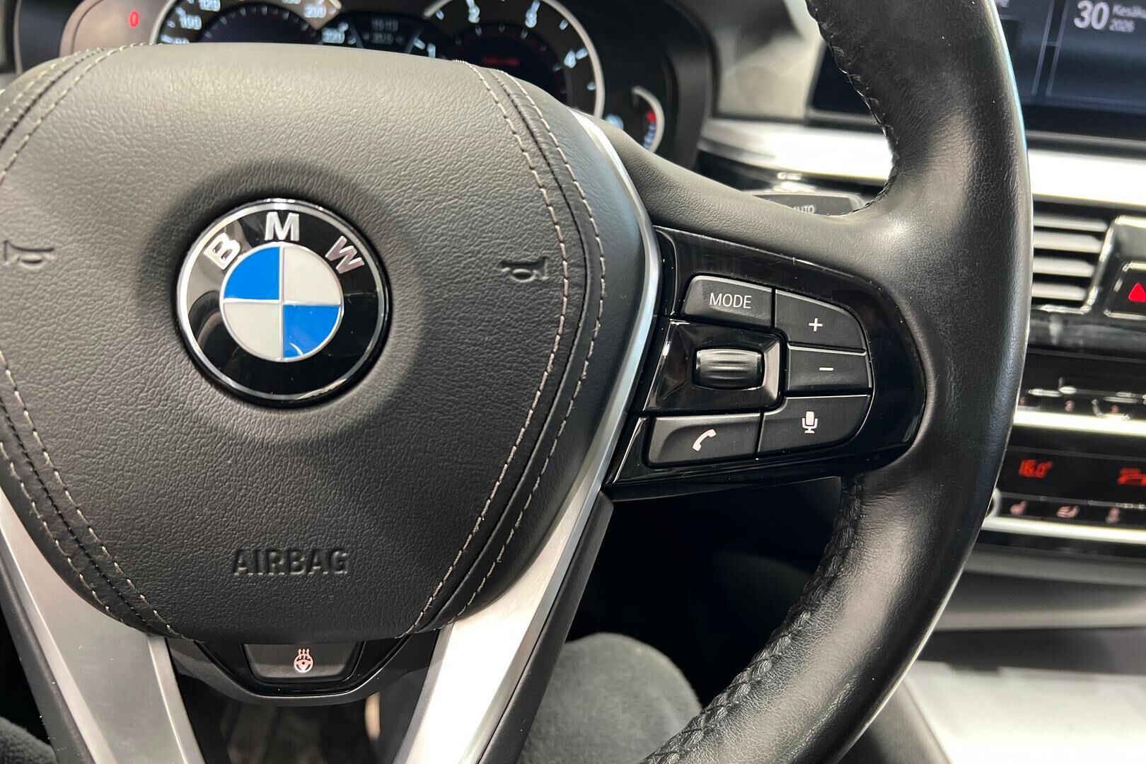 BMW 5-sarja iso kuva 26