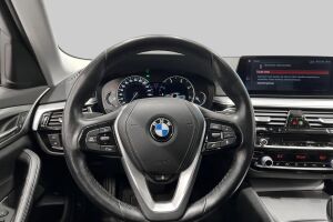 BMW 5-sarja esikatselu 33