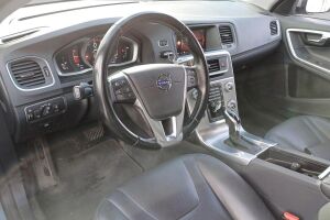 Volvo S60 esikatselu 2