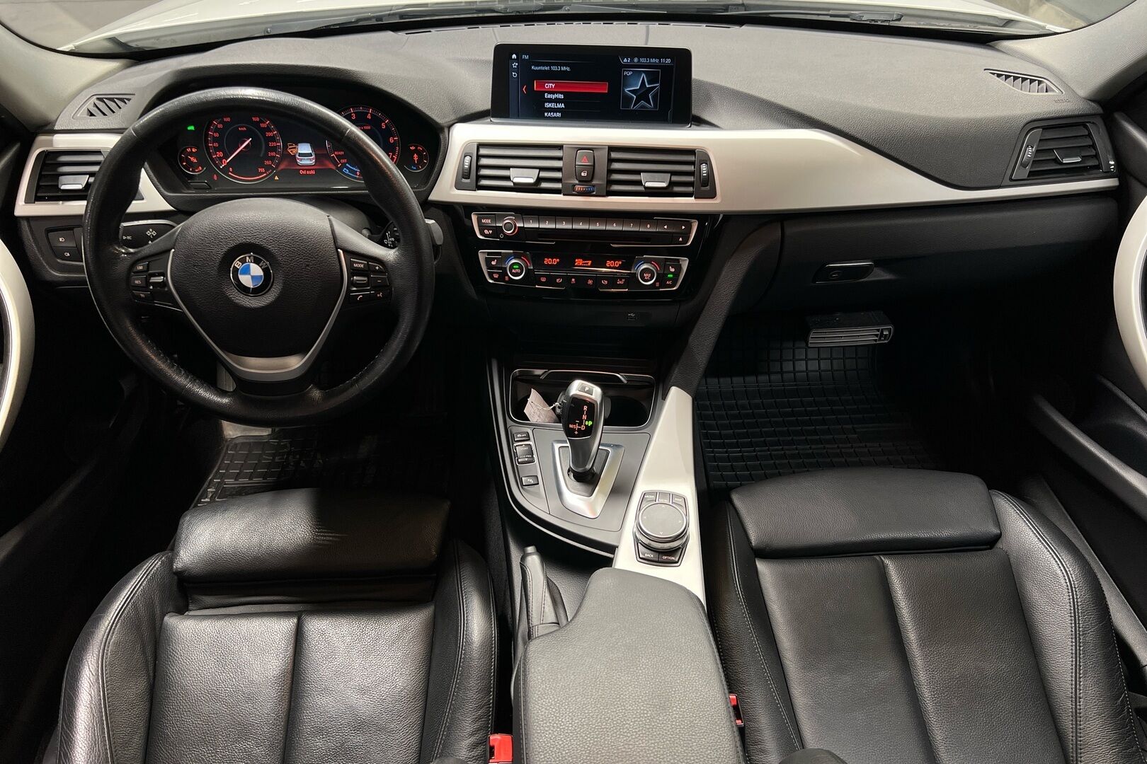 BMW 3-sarja iso kuva 10