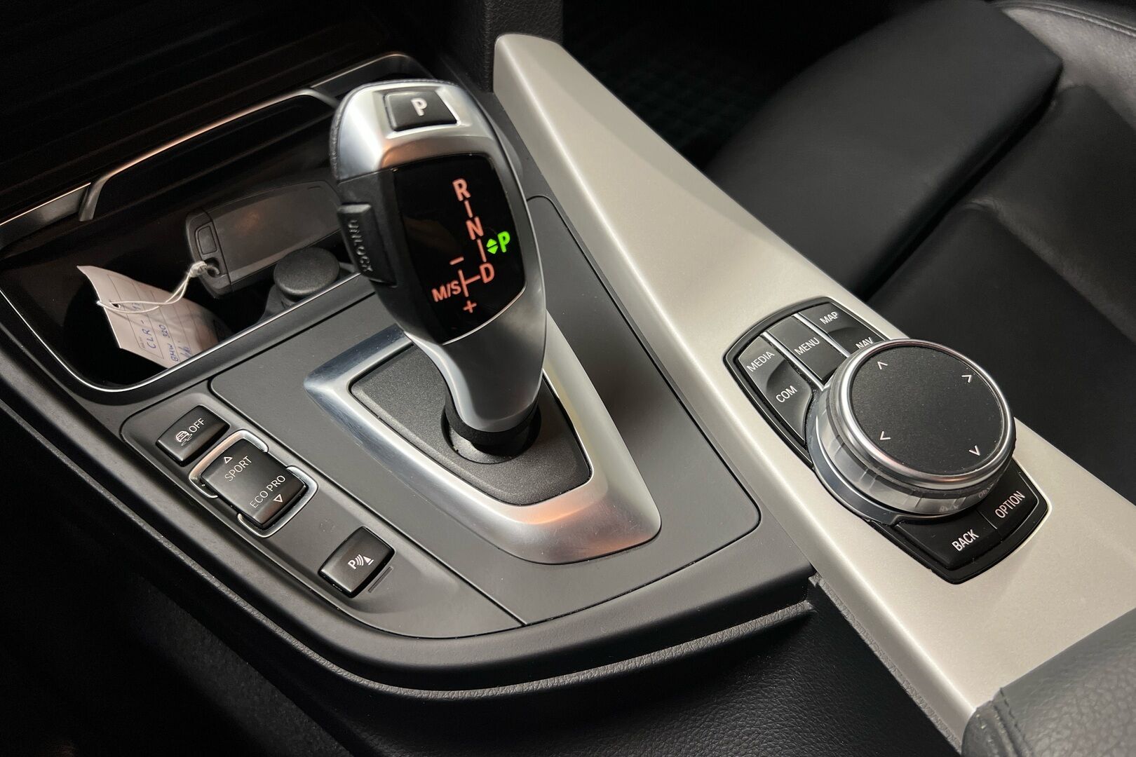 BMW 3-sarja iso kuva 15