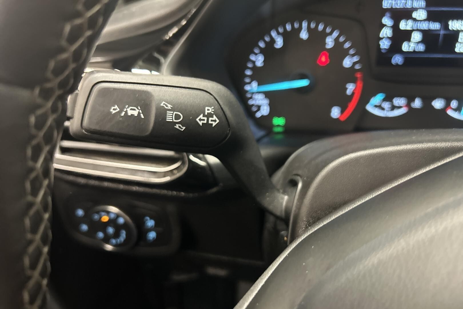 Ford Fiesta iso kuva 21