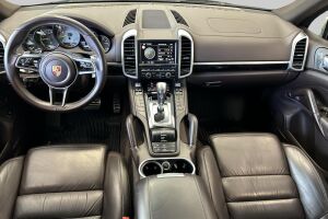 Porsche Cayenne esikatselu 30